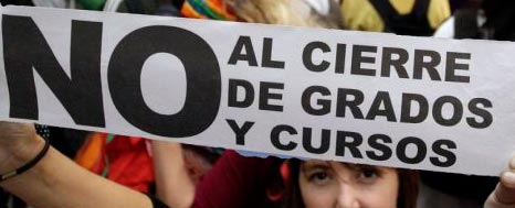 CRITICAN EL CIERRE DE 221 CURSOS