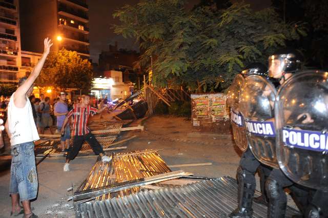 CENTRALISMO VS. DEMOCRACIA PARTICIPATIVA