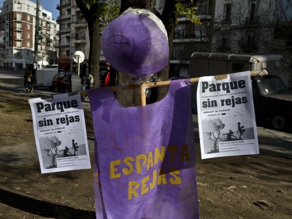 LOS ESPANTA REJAS DE PARQUE LEZAMA