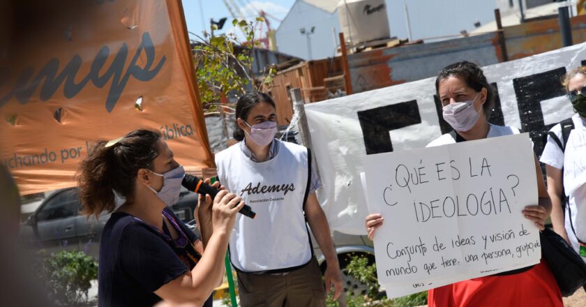 DOCENTES PRIVADOS RECLAMAN AUMENTO DE HABERES