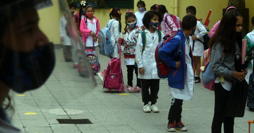 MEDIDA CAUTELAR PARA QUE RETIREN EL ASBESTO DE LAS ESCUELAS PORTEÑAS