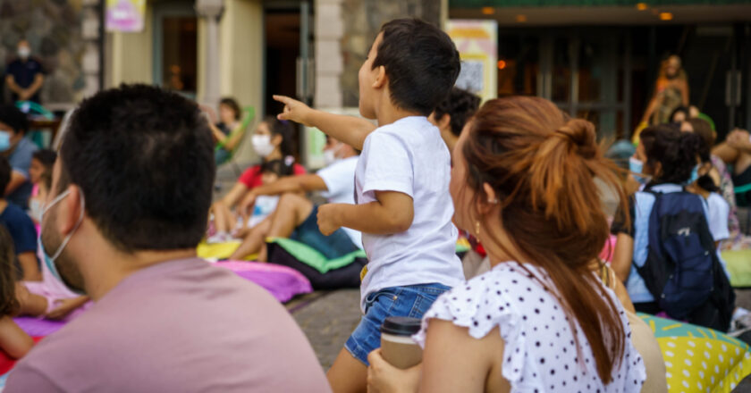 UN ESTADO PRESENTE Y EFICIENTE PARA CUIDAR, EDUCAR Y CRIAR