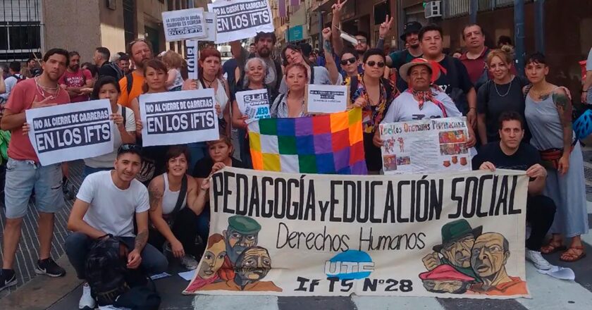 REAPERTURA DE UNA CARRERA EN UNA ESCUELA DE LA CABA