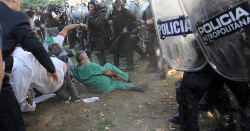 A 10 AÑOS DE LA REPRESIÓN EN EL BORDA