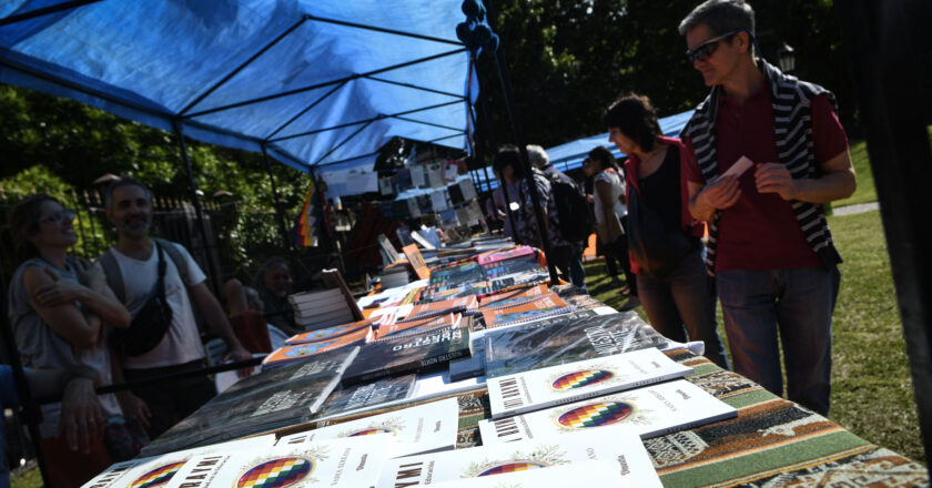 FERIA DEL LIBRO ORIGINARIO EN LA BIBLIOTECA NACIONAL