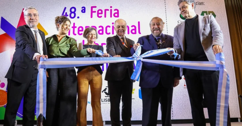 APERTURA DE LA 48 EDICIÓN DE LA FERIA INTERNACIONAL DEL LIBRO CON DURAS CRÍTICAS A LA GESTIÓN DE MILEI