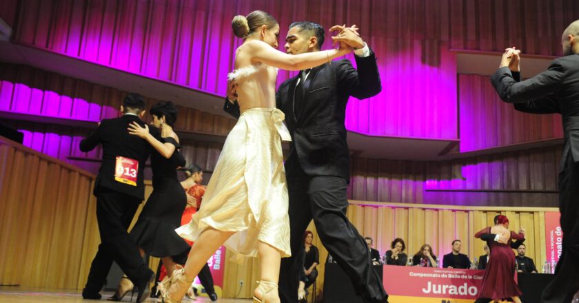 TANGO EN LA CIUDAD
