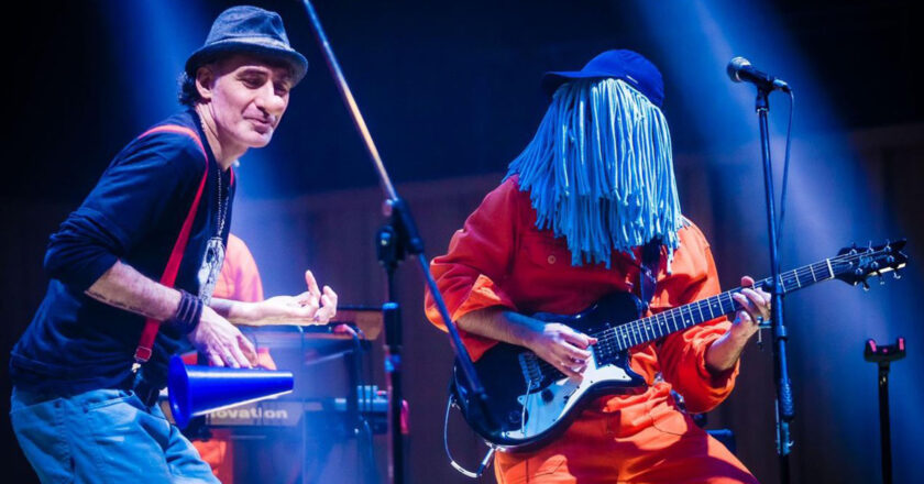 MECACHE ROCK EN EL CULTURAL RECOLETA