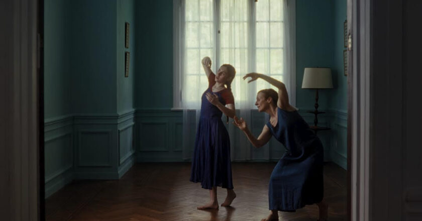 «TRES TIEMPOS»: LA OPERA PRIMA DE MARLENE GRIMBERG EN EL CULTURAL RECOLETA