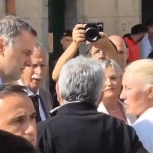 FUERTE PROTESTA DE ATE DURANTE LA VISITA DE ADORNI AL MALBRÁN