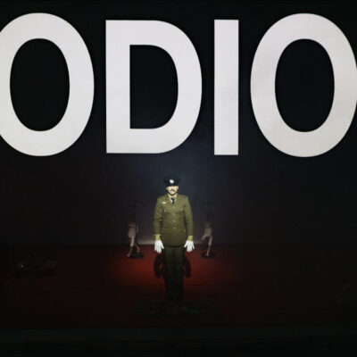 PLAY: UNA  INMERSIÓN ESCÉNICA EN LOS DISCURSOS DE ODIO