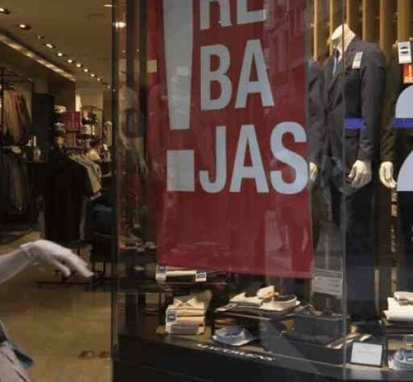 FUERTE CAÍDA DE LAS VENTAS MINORISTAS EN ABRIL