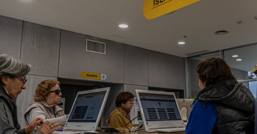 MÁS DE 5200 ADULTOS MAYORES OBTUVIERON EL PASE SUBTE LIBRE