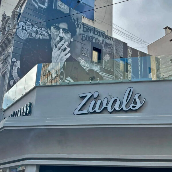 ZIVALS: LA ESQUINA QUE RESISTE